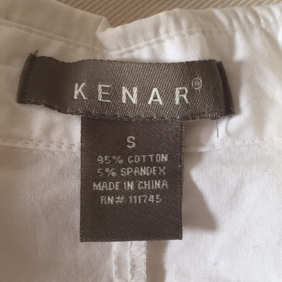 Kenar Embroidered Blouse. - Picture 4 of 4